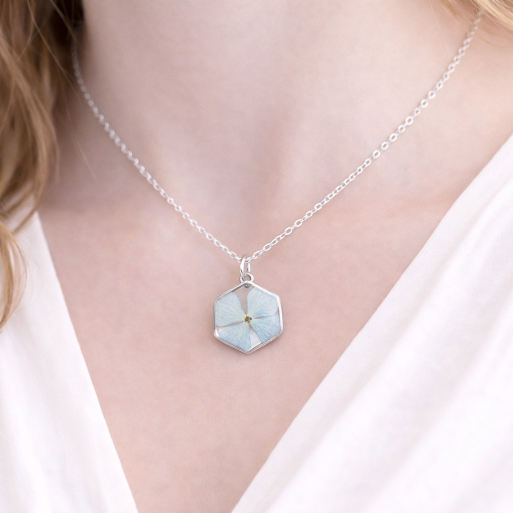 Verižica z modro hortenzijo - slika 2