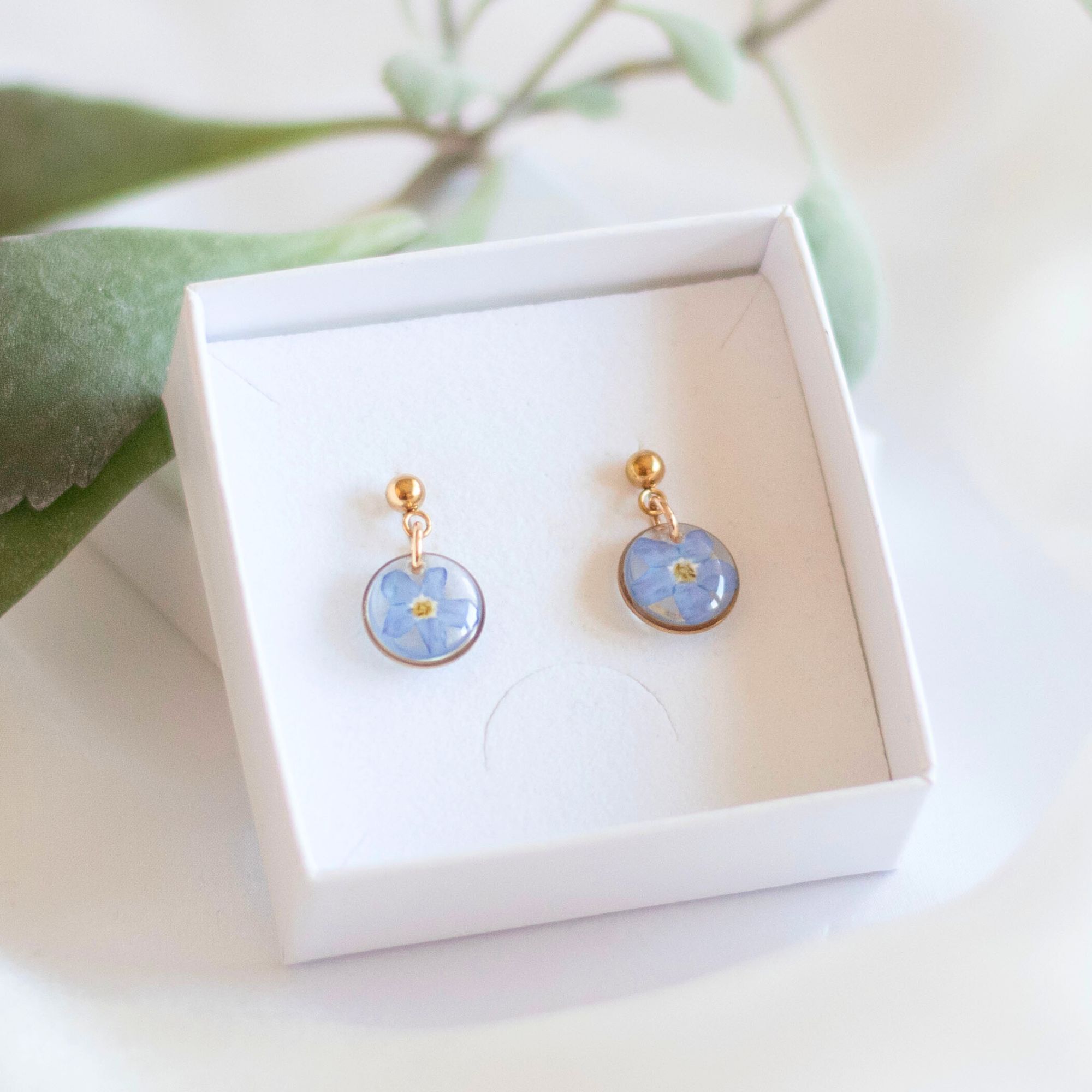 Uhani s spominčicami